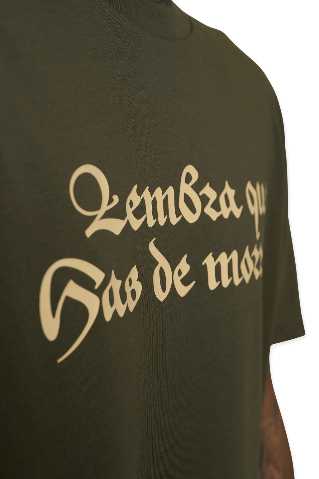 “Lembra que has de morrer” — Edición Militar