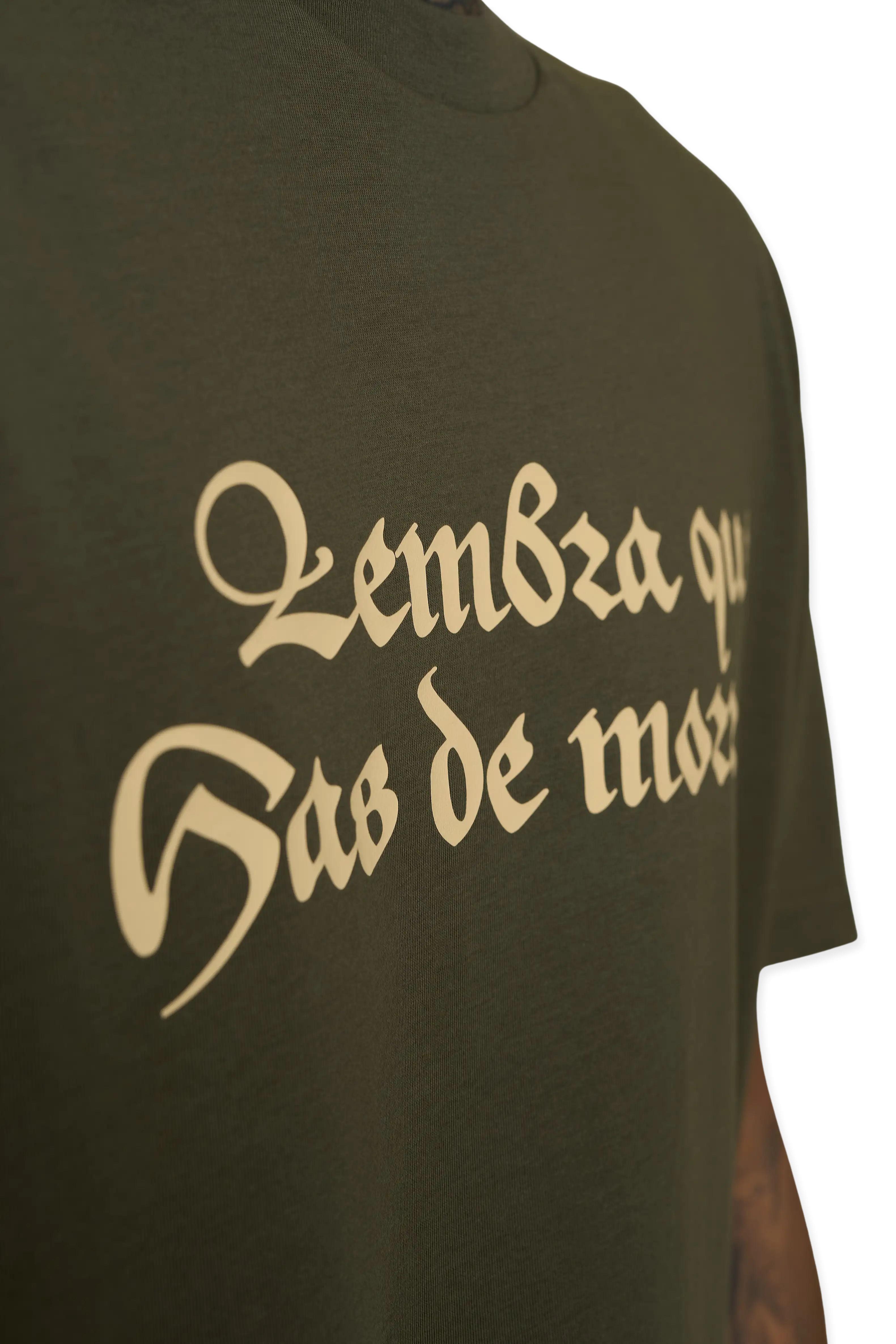 “Lembra que has de morrer” — Edición Militar